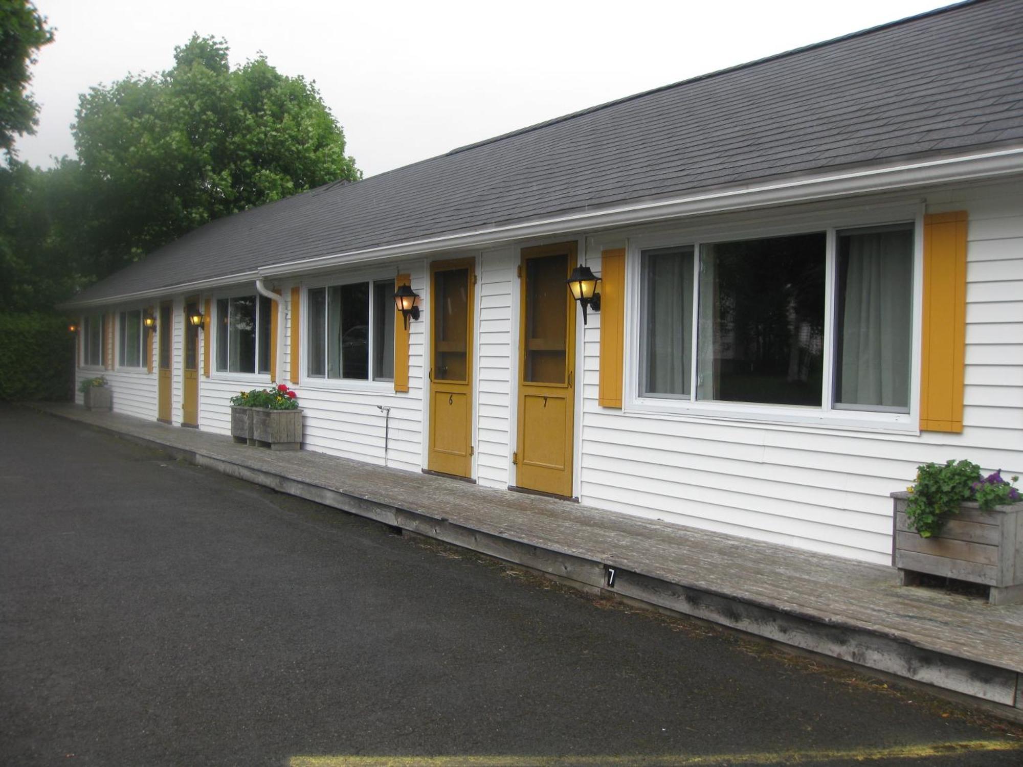 Picket Fence Motel St. Andrews By The Sea Esterno foto