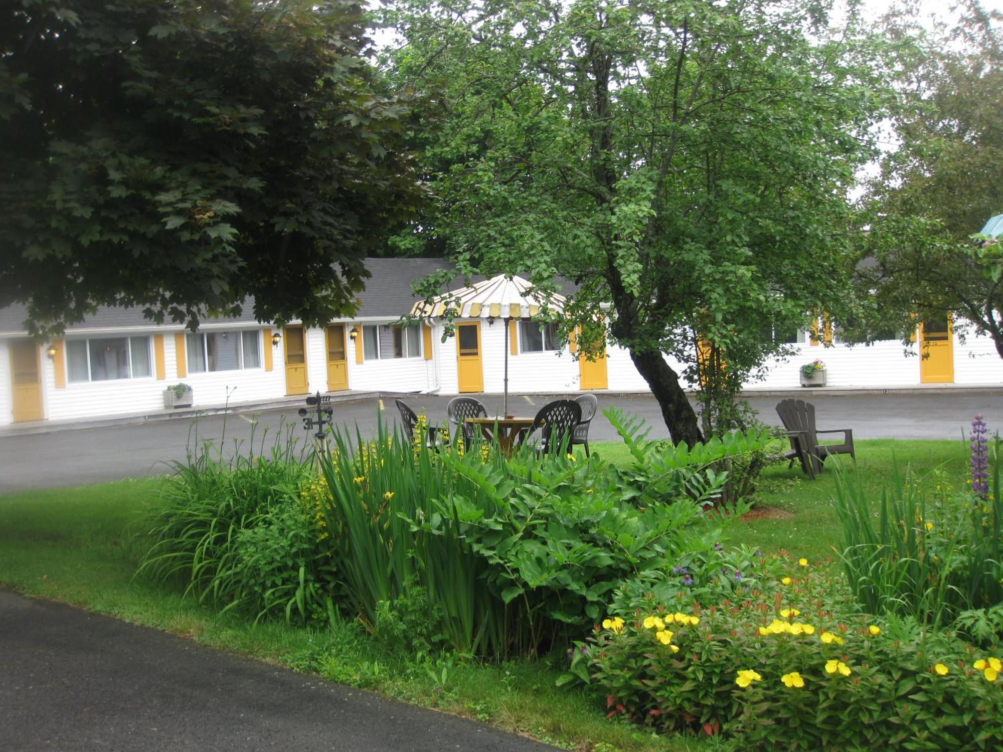 Picket Fence Motel St. Andrews By The Sea Esterno foto