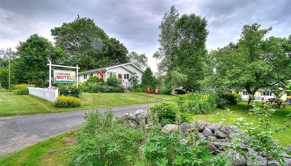Picket Fence Motel St. Andrews By The Sea Esterno foto